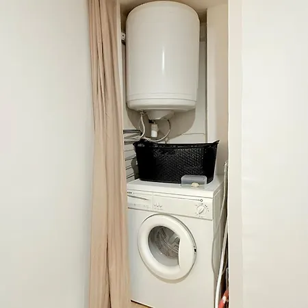 Appartement For 6 People - Thermal Baths, Nature And Skiing